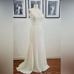 Flossy and Dossy never worn elegant wedding dress